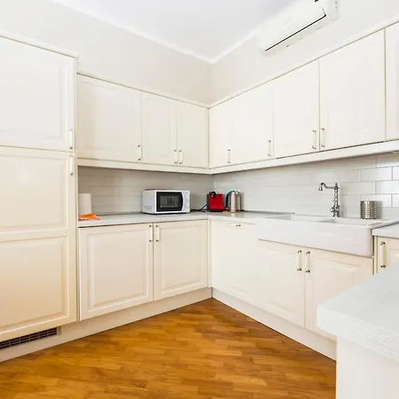 Casa Matilde, Chic&charme A 2 Passi Da De Ferrari - Metro Per Acquario דירה