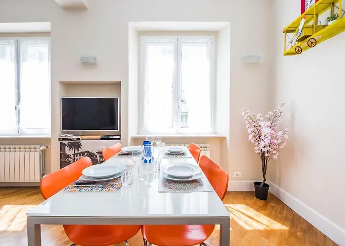 Casa Matilde, Chic&charme A 2 Passi Da De Ferrari - Metro Per Acquario Genova